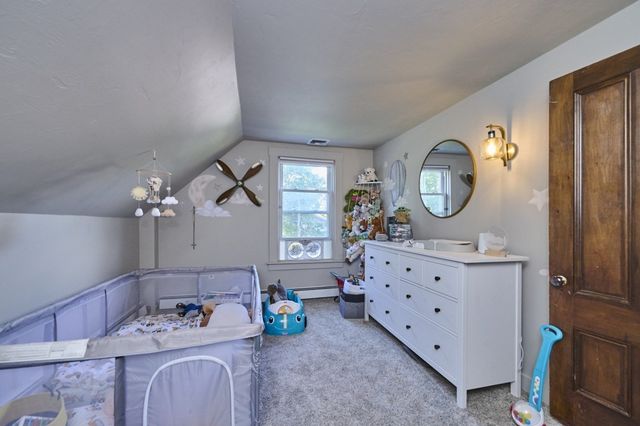 62 Chestnut St, Foxboro, MA 02035