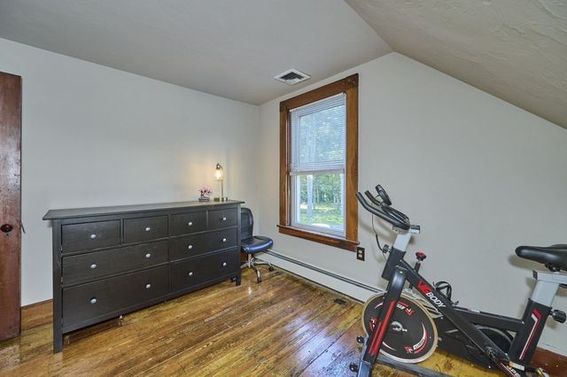 62 Chestnut St, Foxboro, MA 02035