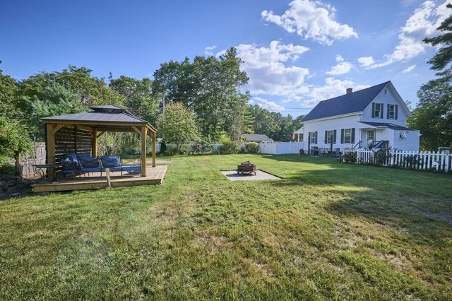 62 Chestnut St, Foxboro, MA 02035