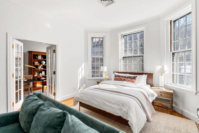 120 Beacon 3, Boston, MA 02116
