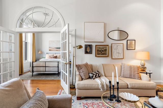 120 Beacon 3, Boston, MA 02116