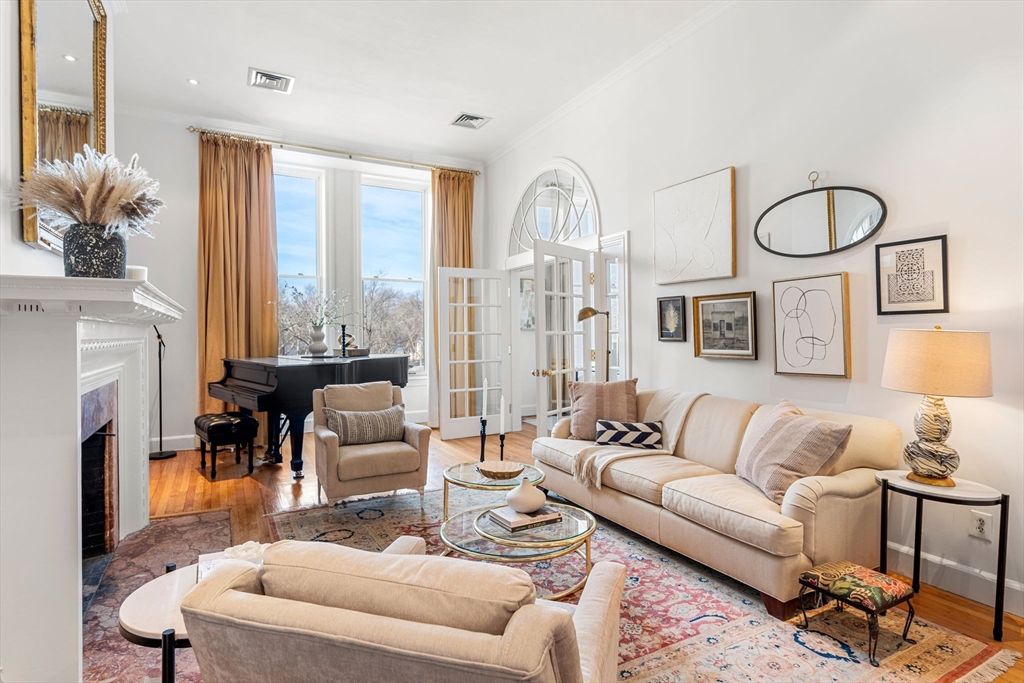 120 Beacon 3, Boston, MA 02116