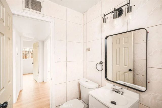 407 4th, Bakersfield, CA 93304