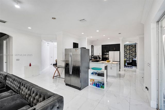 8824 Cobblestone Point Circle, Boynton Beach, FL 33472