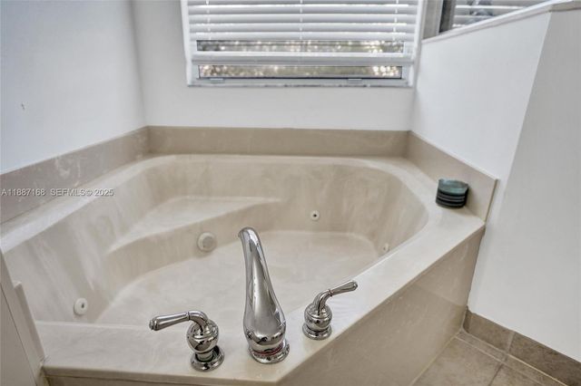 8824 Cobblestone Point Circle, Boynton Beach, FL 33472