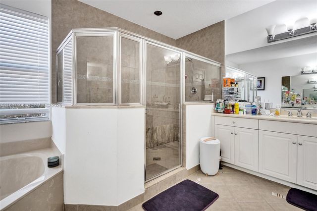 8824 Cobblestone Point Circle, Boynton Beach, FL 33472