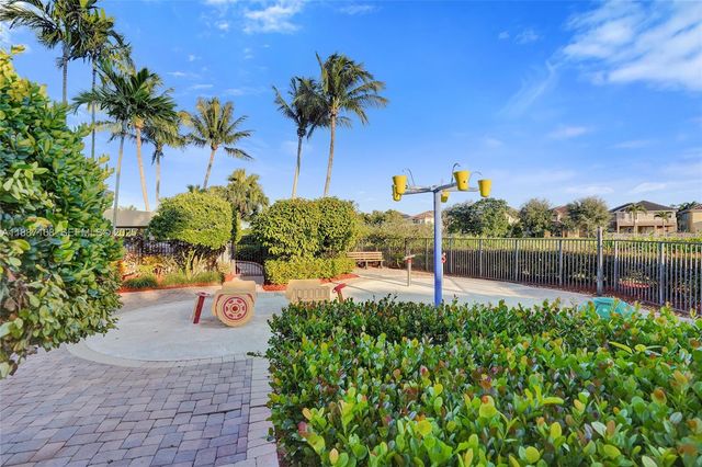 8824 Cobblestone Point Circle, Boynton Beach, FL 33472