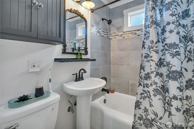 6905 Foster Street SW, Lakewood, WA 98499