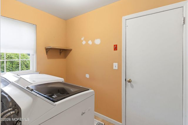 42 Fox Drive, Jackson, NJ 08527