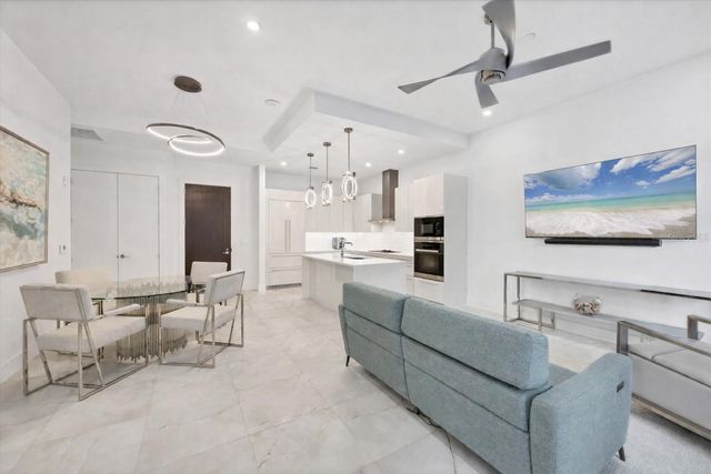 33 S PALM AVENUE 902, Sarasota, FL 34236