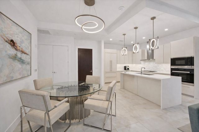 33 S PALM AVENUE 902, Sarasota, FL 34236