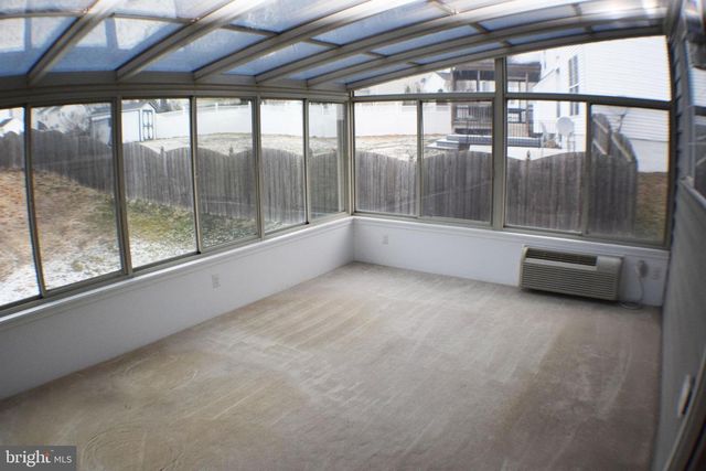 203 LYNNEHAVEN DR, Winchester, VA 22602