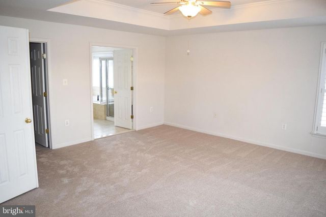 203 LYNNEHAVEN DR, Winchester, VA 22602