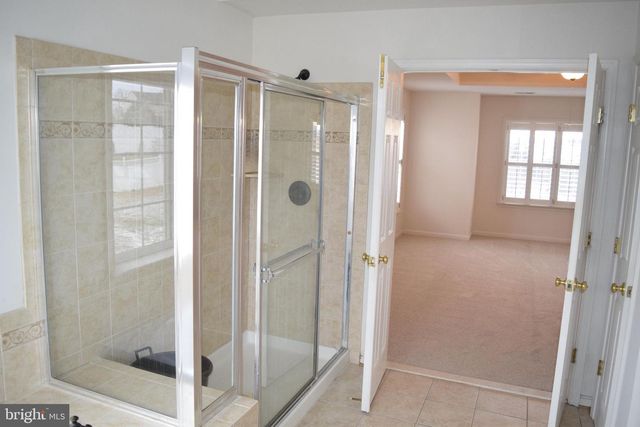 203 LYNNEHAVEN DR, Winchester, VA 22602