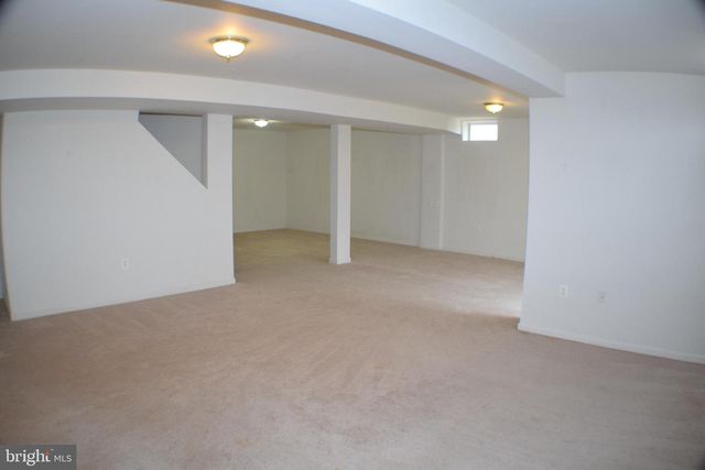 203 LYNNEHAVEN DR, Winchester, VA 22602