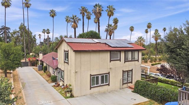 9218 Victoria Avenue, Riverside, CA 92503