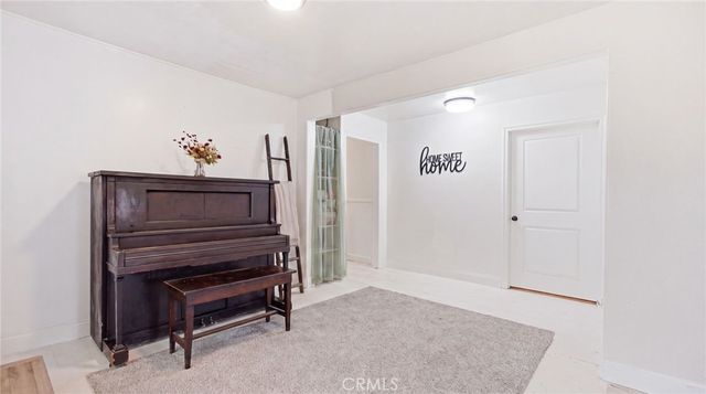 9218 Victoria Avenue, Riverside, CA 92503