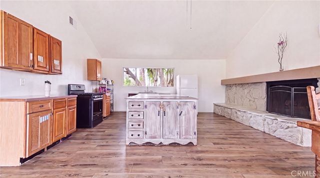 9218 Victoria Avenue, Riverside, CA 92503