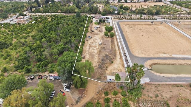 9218 Victoria Avenue, Riverside, CA 92503