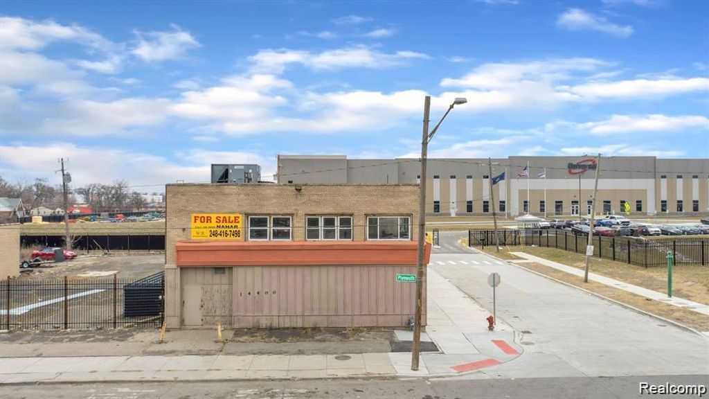 14400 PLYMOUTH Road, Detroit, MI 48227