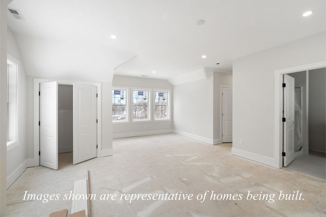 52 Christian Street, Lowell, MA 01850