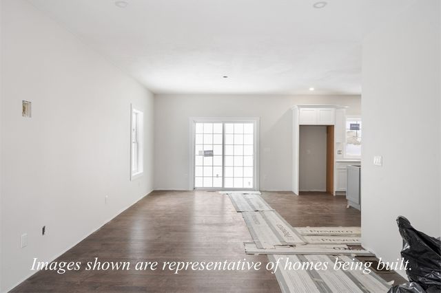 52 Christian Street, Lowell, MA 01850