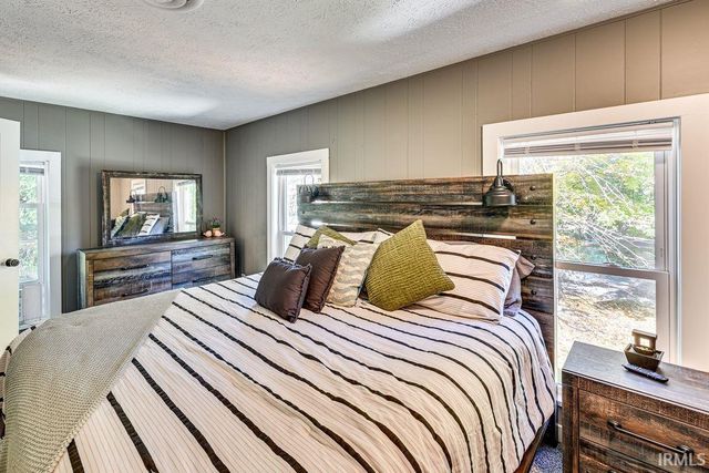 641 E Dragoon Trail, Mishawaka, IN 46545