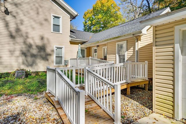 641 E Dragoon Trail, Mishawaka, IN 46545