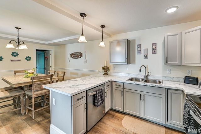 641 E Dragoon Trail, Mishawaka, IN 46545