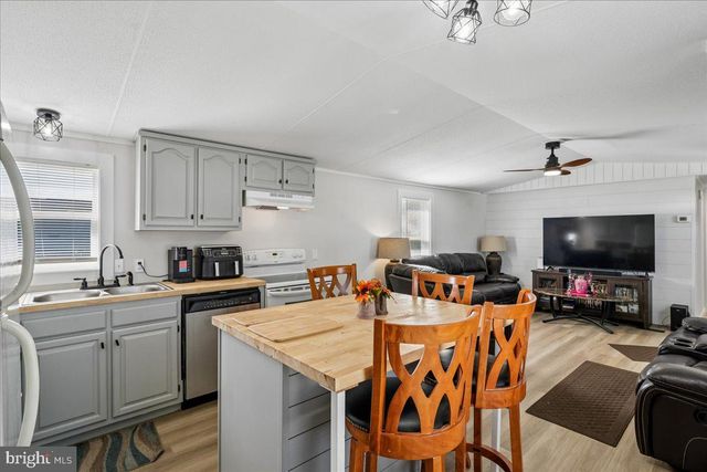 467 LONG BRANCH RD, Seaford, DE 19973