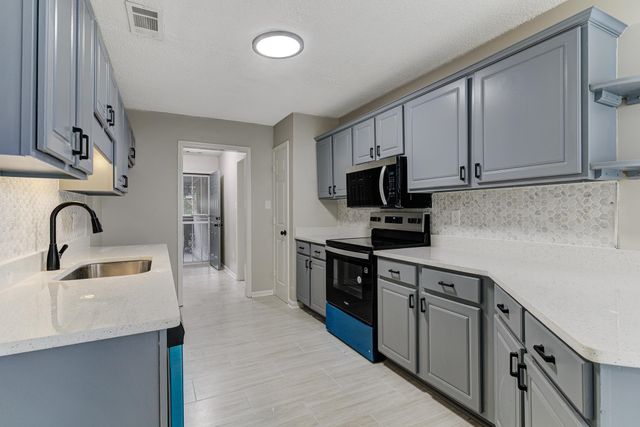 8952 VORLICH CV, Memphis, TN 38016