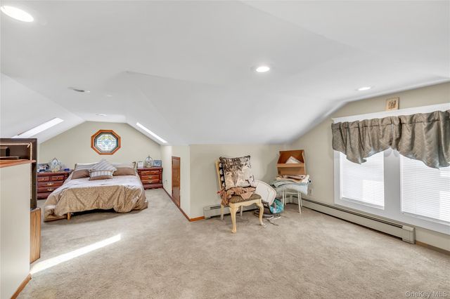 245 N N 7th Street, Lindenhurst, NY 11757