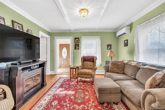 245 N N 7th Street, Lindenhurst, NY 11757