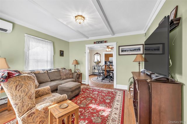 245 N N 7th Street, Lindenhurst, NY 11757