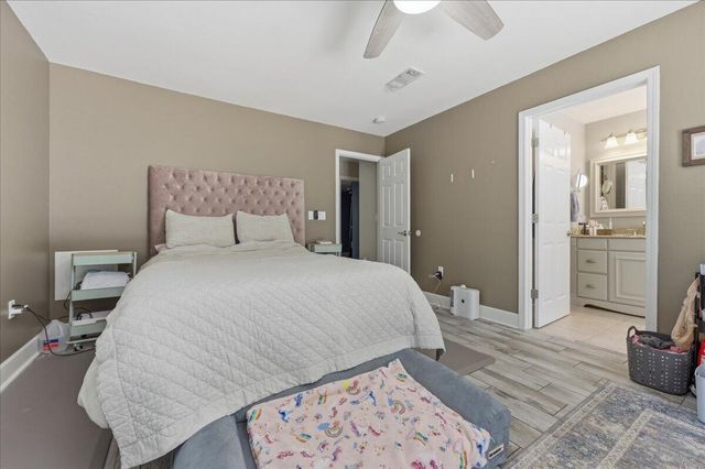 6765 Paso De Cortez, Navarre, FL 32566