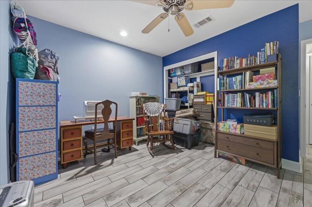 6765 Paso De Cortez, Navarre, FL 32566