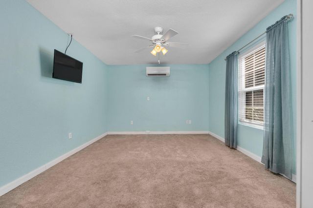 6765 Paso De Cortez, Navarre, FL 32566