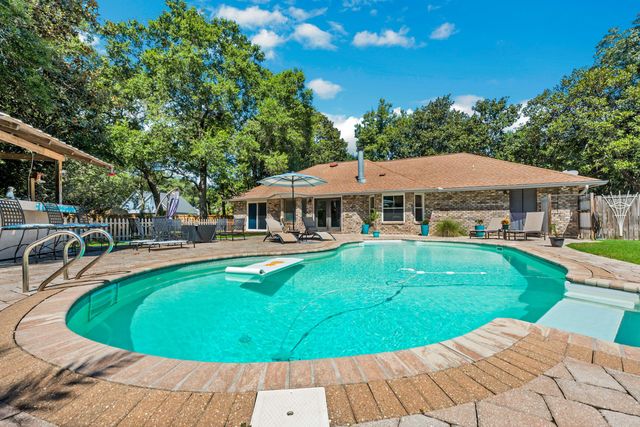 6765 Paso De Cortez, Navarre, FL 32566