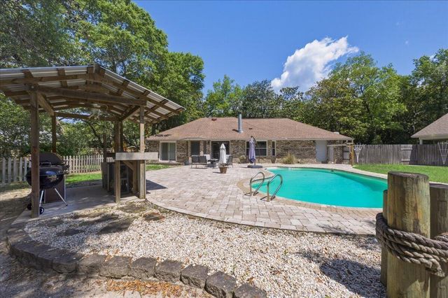 6765 Paso De Cortez, Navarre, FL 32566