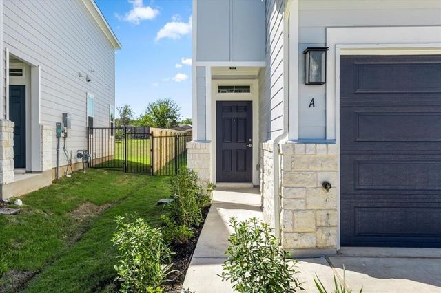 7409A Sparkling Light DR A, Del Valle, TX 78617
