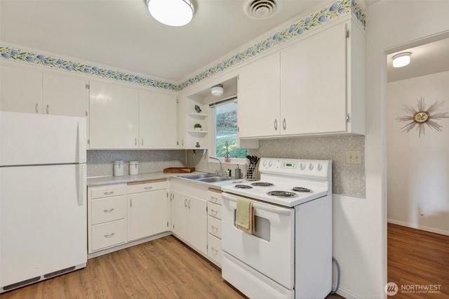 312 SE 2nd Street, Winlock, WA 98596