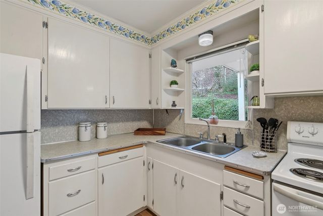 312 SE 2nd Street, Winlock, WA 98596