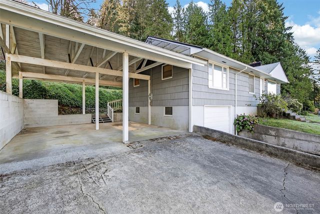 312 SE 2nd Street, Winlock, WA 98596