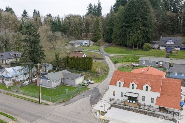312 SE 2nd Street, Winlock, WA 98596