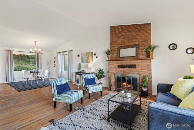 312 SE 2nd Street, Winlock, WA 98596