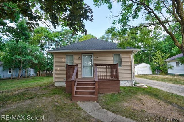 2046 Lambden Road, Flint, MI 48532