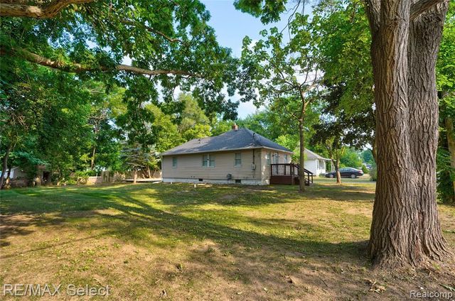 2046 Lambden Road, Flint, MI 48532