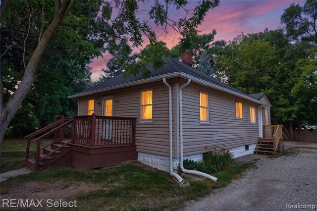 2046 Lambden Road, Flint, MI 48532