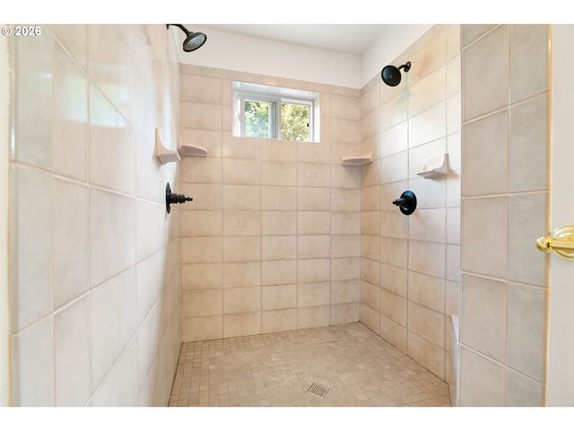 10959 Nw SUPREME Ct, Portland, OR 97229