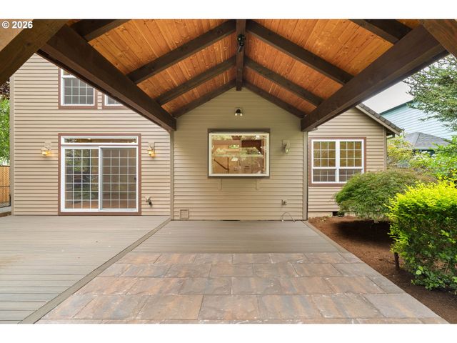 10959 Nw SUPREME Ct, Portland, OR 97229